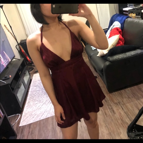 Maroon halter top mini dress - Picture 5 of 6